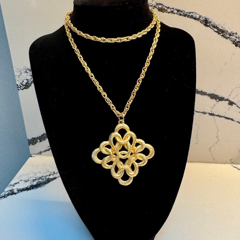 Vintage Gold Tone Statement Pendant Necklace